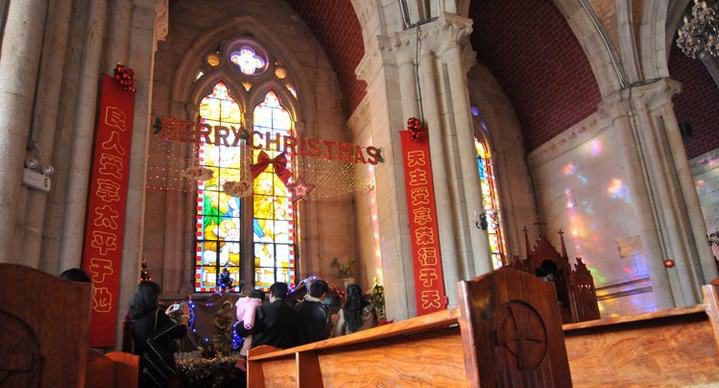 Święta Bożego Narodzenia w chińskim kościele